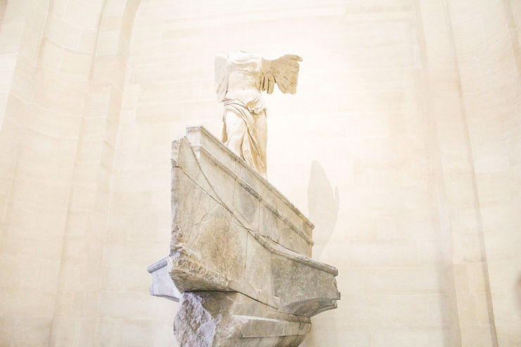 Winged Victory Louvre Museum lA Guide to Paris l Travel Guide Paris l Week in Paris l A Style Alike