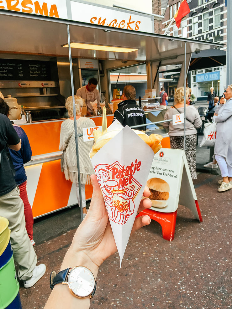 Amsterdam Albert Cuyp Markt FritesA Guide to Amsterdam l A Style Alike l Travel Guide l 5 Days in Amsterdam
